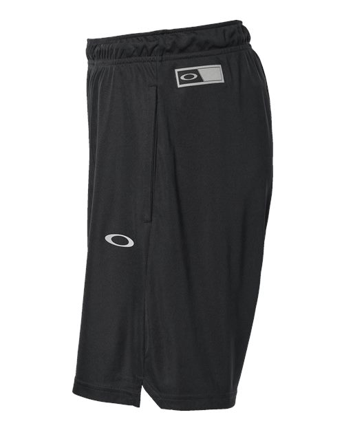 ""Oakley FOA405933 Team Issue Hydrolix 7" Shorts with Drawcord" #color_Blackout"